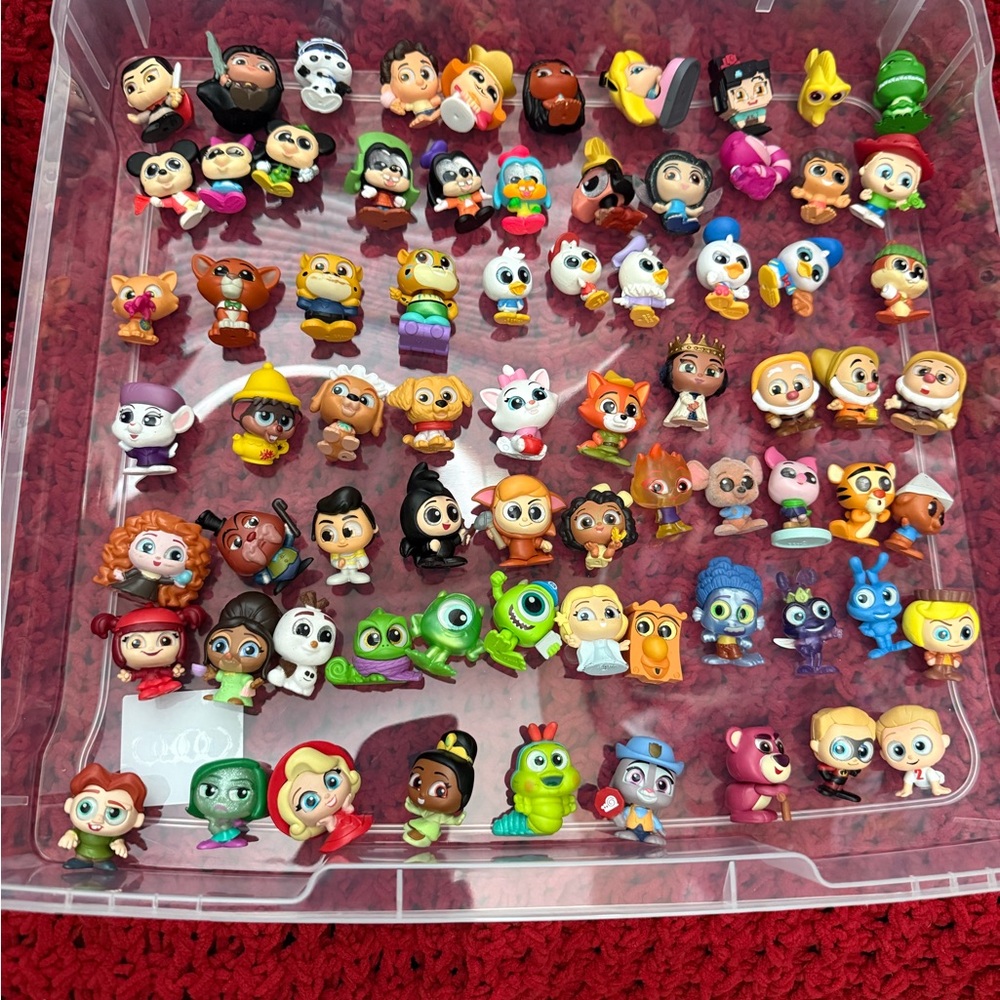 Lot of 73 Doorables